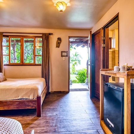 Hotel Amor De Mar モンテスマ エクステリア 写真